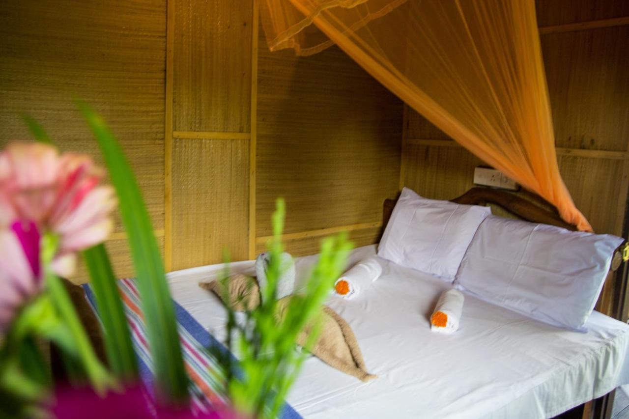 Anushka Nera Nature House Villa Sigiriya Room photo